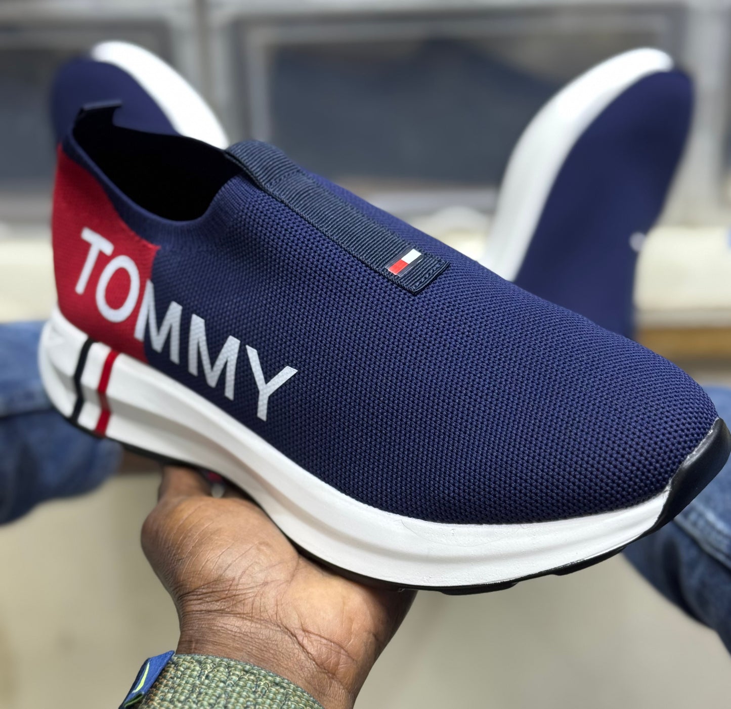 Tommy Hilfiger
