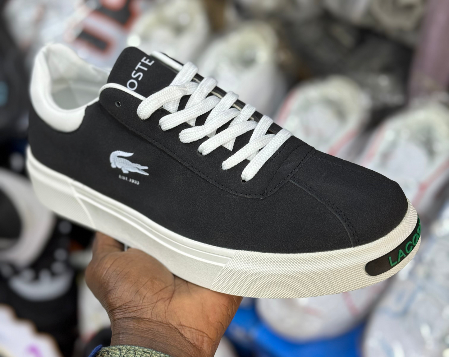 Lacoste rasé