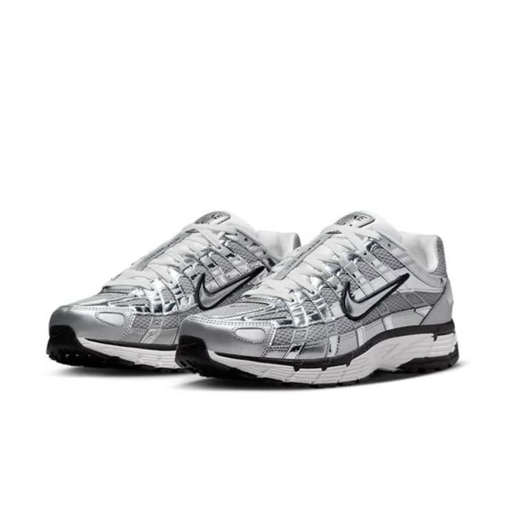 Nike P1000