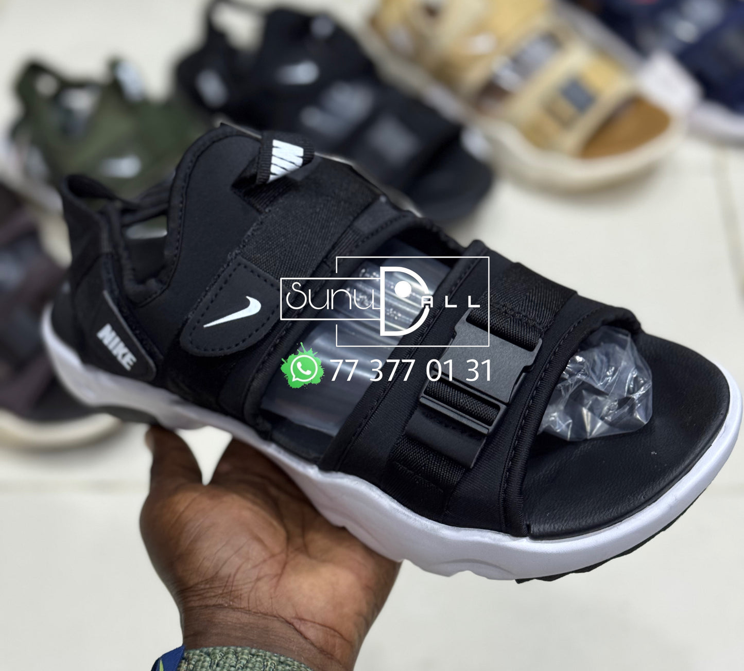 Claquettes Nike