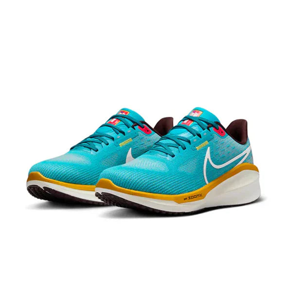NIKE® Vomero 17